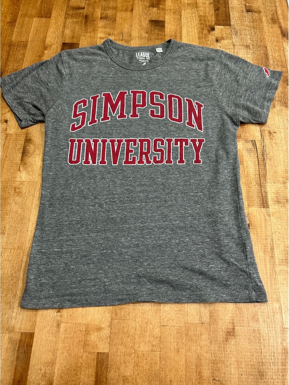 League Classic Fit Simpson University Gray T-Shirt Medium